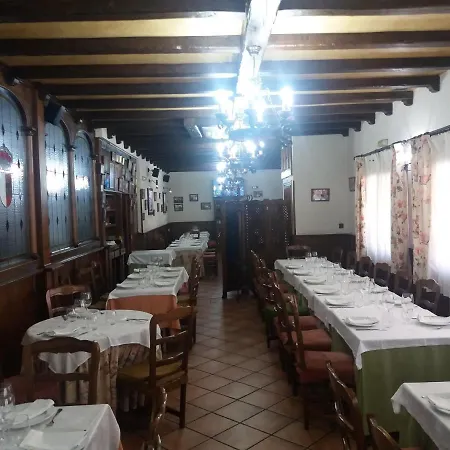 Galgos Hotel *